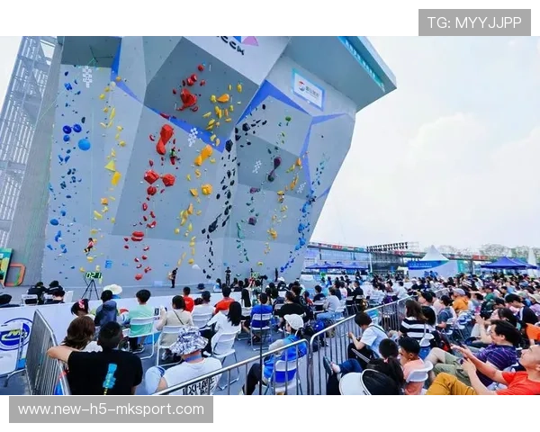 攀岩少年刷新全国纪录