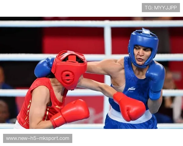 火爆冲突！拳击选手赛后冲向裁判吓坏所有人