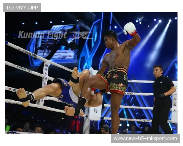 职业拳击选手强化组合拳节奏变化，提高进攻多样性