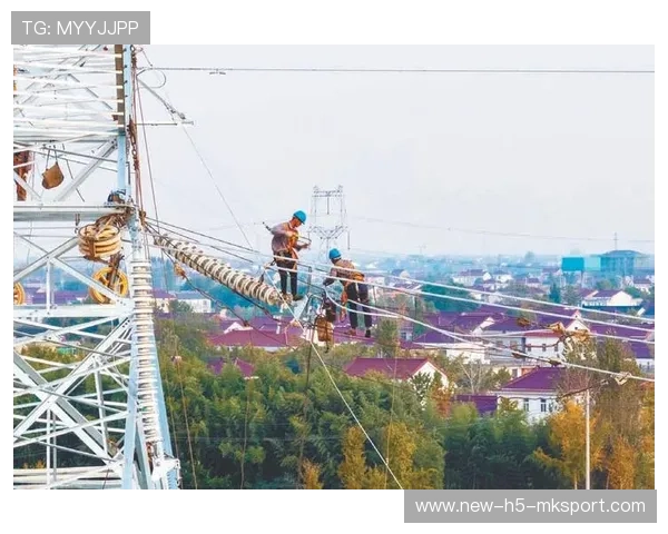 东莞大风天工人高空作业，安全受考验，大风天气高空作业标准